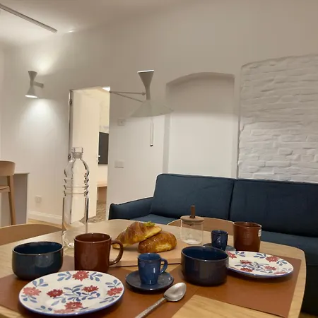 Appartement Iconic Cernaia Stairway Location - Cernaiabella Elegant Charming Suite With Jacuzzi