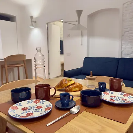Iconic Cernaia Stairway Location - Cernaiabella Elegant Charming Suite With Jacuzzi Appartement La Spezia